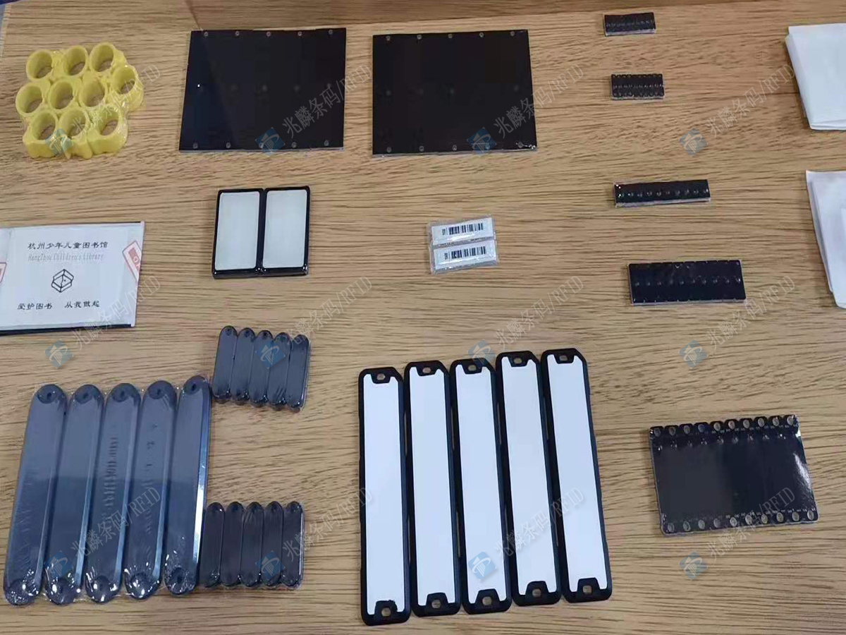 RFID抗金屬標簽 RFID抗金屬標簽